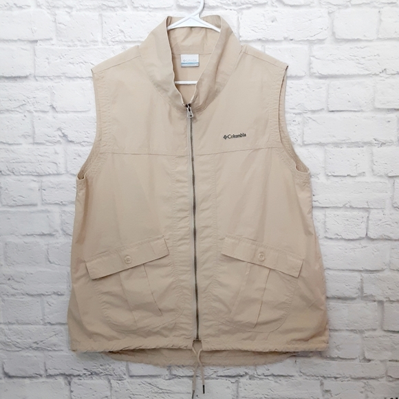 Columbia Jackets & Blazers - Columbia lightweight zipper vest